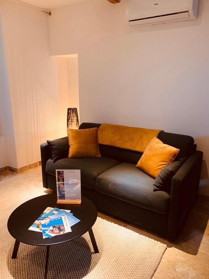 Le Mas Des Glycines Salon-de-Provence Ngoại thất bức ảnh